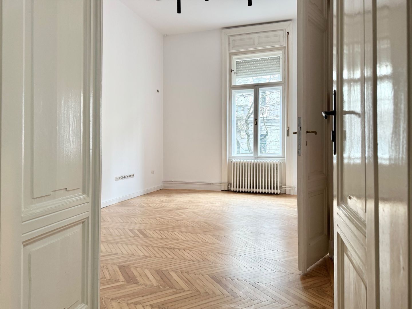 Apartament 3 camere modern, nemobilat, locuință/birou - Poză 8