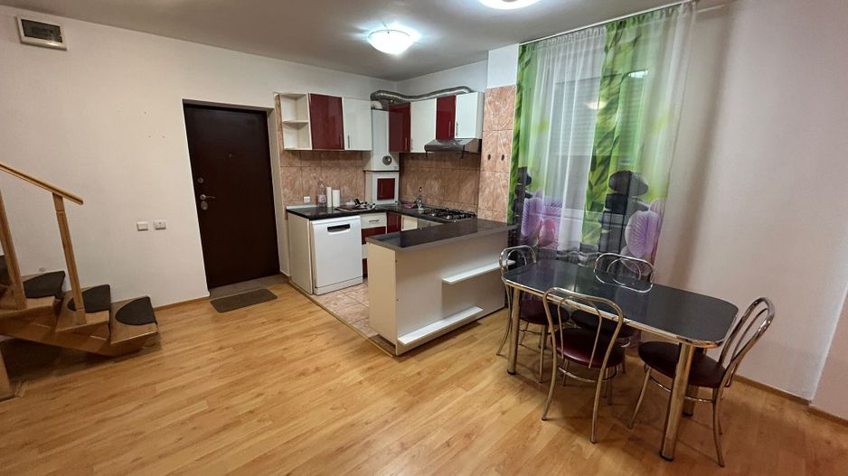 Apartament 3 camere -  zona Tolstoi - Poză 3