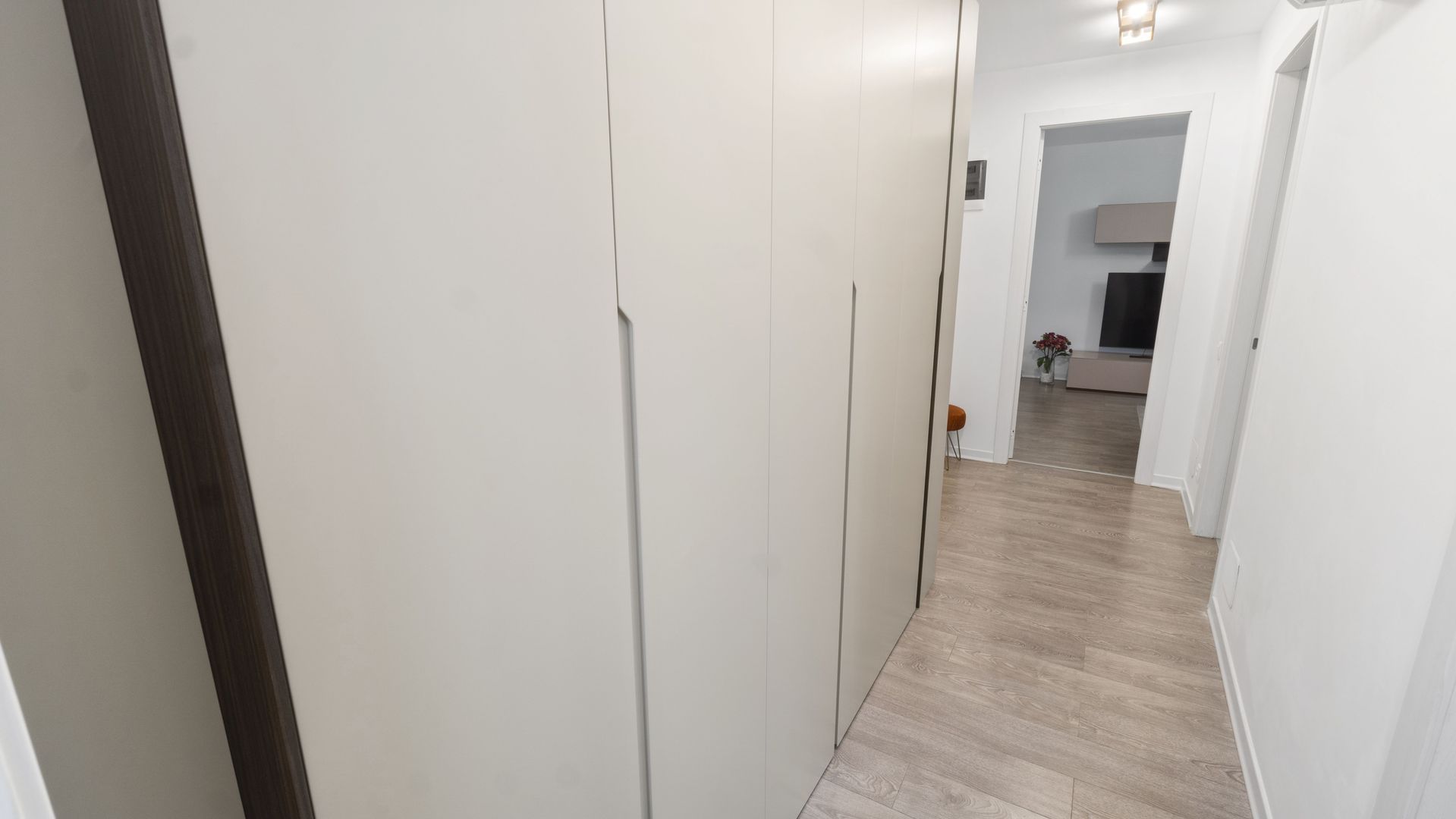 2 Camere 9 Cloud Pipera Aviatiei Promenada Cu Parcare Zona Excelenta - Poză 4