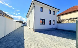 Casă individuală premium de vânzare în Șelimbăr – 650 mp teren - Poză 1