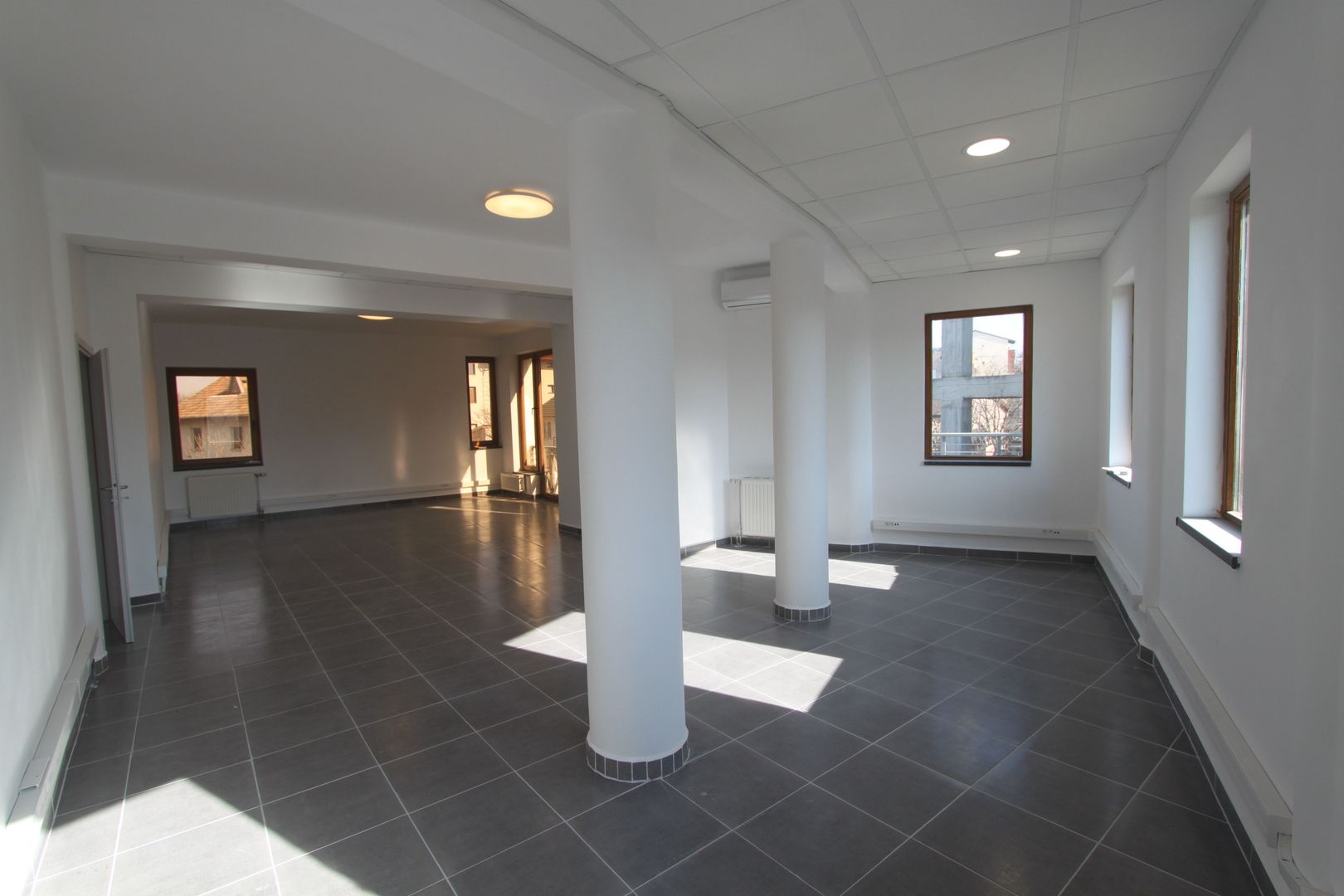 Cladire birouri - 282 mp -  zona Rebreanu - Poză 5