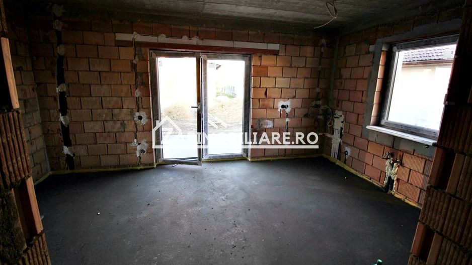 Casa la cheie 4 camere,2 bai,105mp,288 mp teren, 0% comision - Poză 6