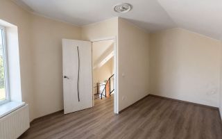 Casă în Doroțcaia – 140 m² | 13,71 ari | 6 camere + living - Poză 34