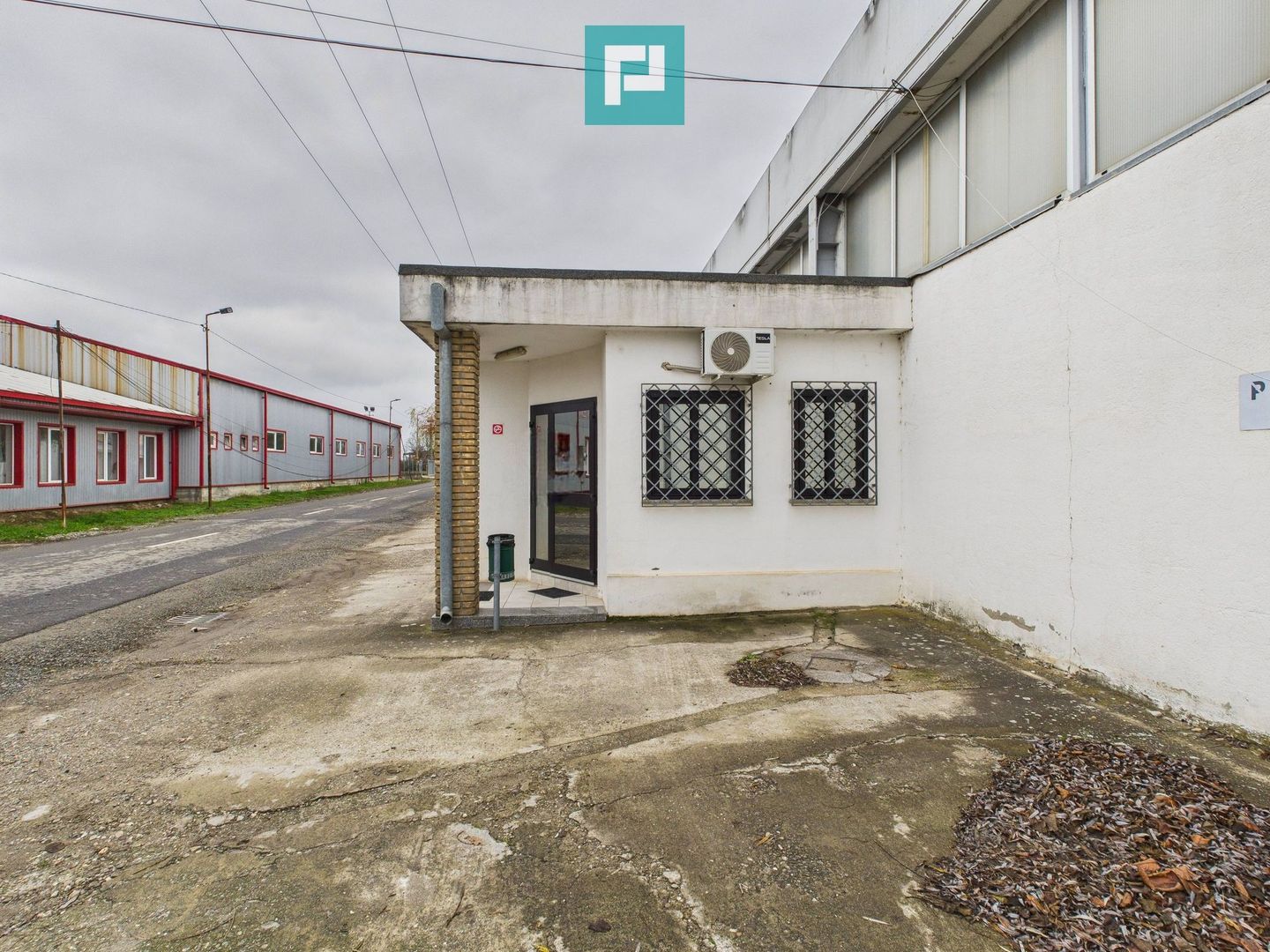 Hală cu teren intravilan de 3500 mp, în Sebiș Arad - Poză 10