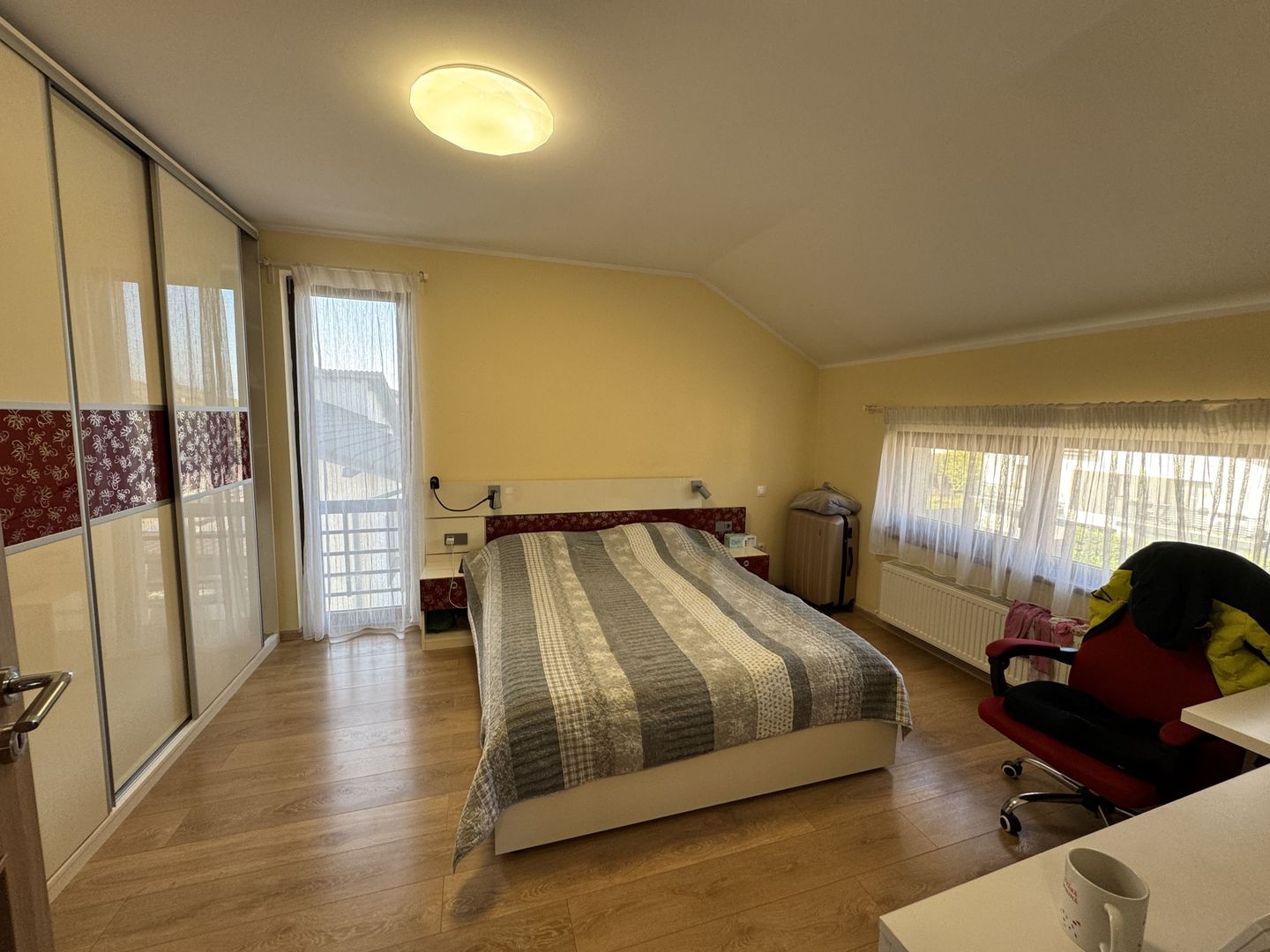 Apartament cu 2 camere in Sanpetru - Poză 14