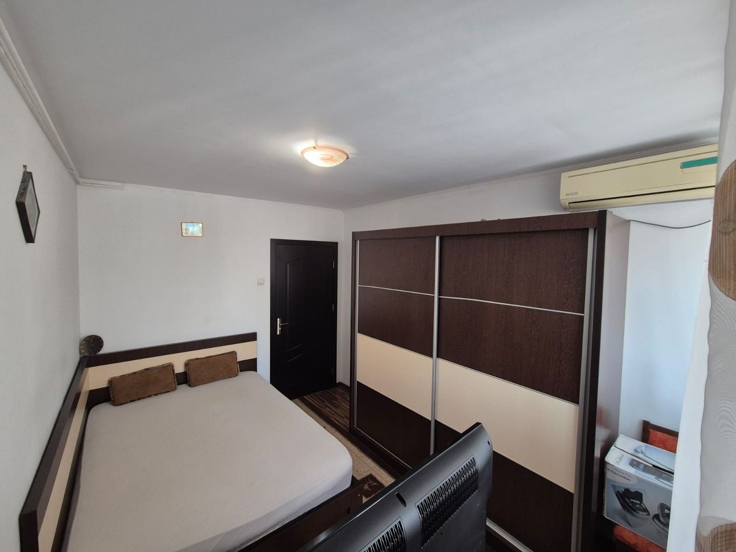 Ap 3 camere Titan - Piata Miniș mobilat/utilat - Poză 4