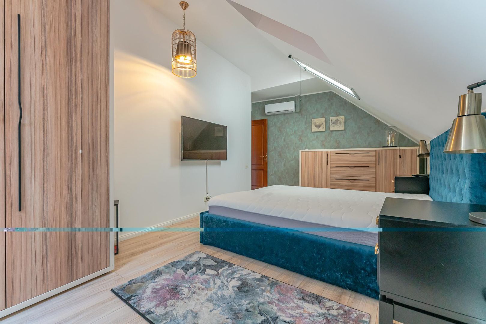 Mobilat și utilat modern, cu două locuri de parcare subterane - Poză 13