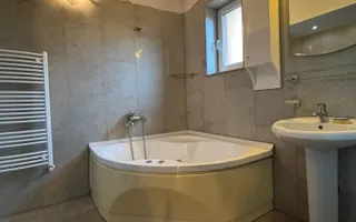 Casă cu 6 camere, 320 mp utili, gradina, garaj, zona Home Garden - Poză 21