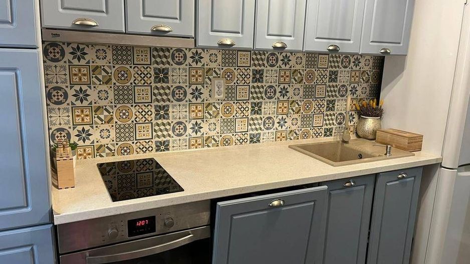 Apartament cu 2 camere, balcon și parcare inclusă, zona Florilor. - Poză 3