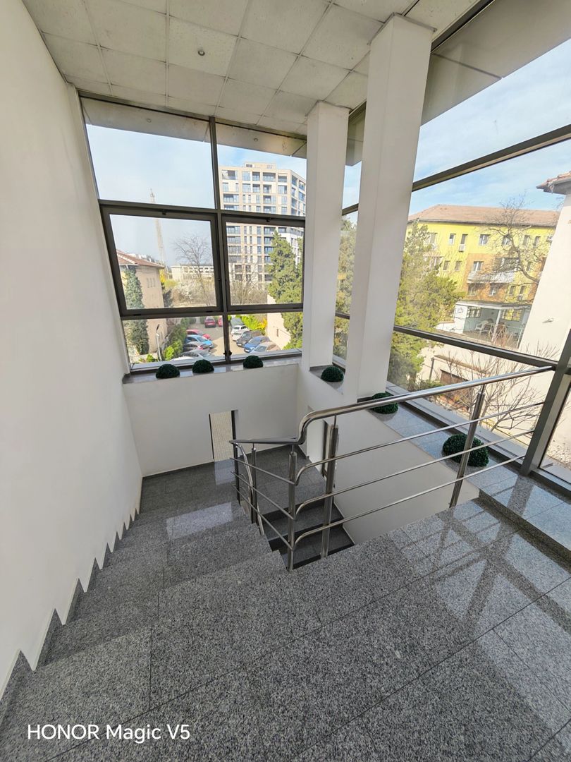 Birouri luxoase in zona centrala - Poză 28