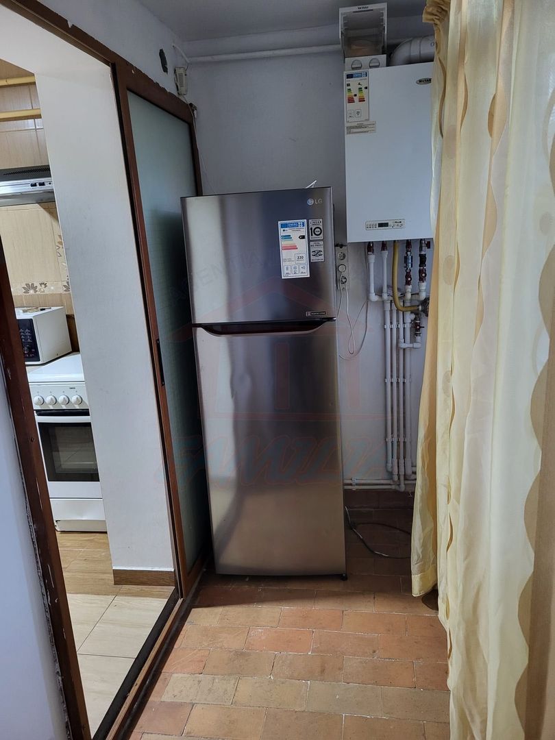 Inchiriere apartament 2 camere, Micro 20, 62 mp, 350 EURO/Luna - Poză 7