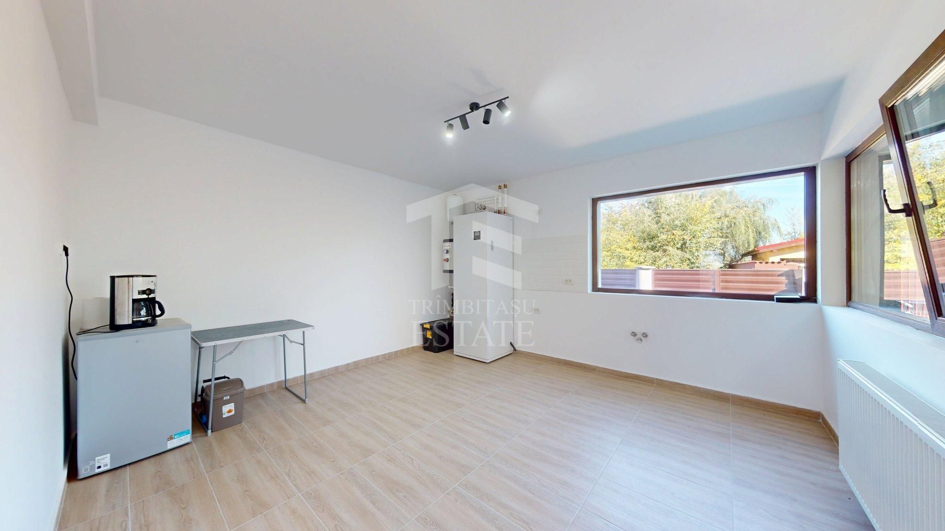 Casa Duplex cu 3 dorm.+ Dressing + Panouri Solare! Cu 2 intrari! - Poză 7