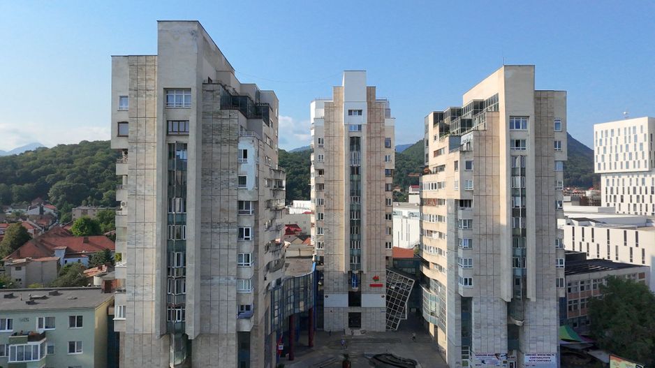 Spațiu comercial 493 mp utili | Locație centrală | Vizibilitate excelentă | - Poză 2