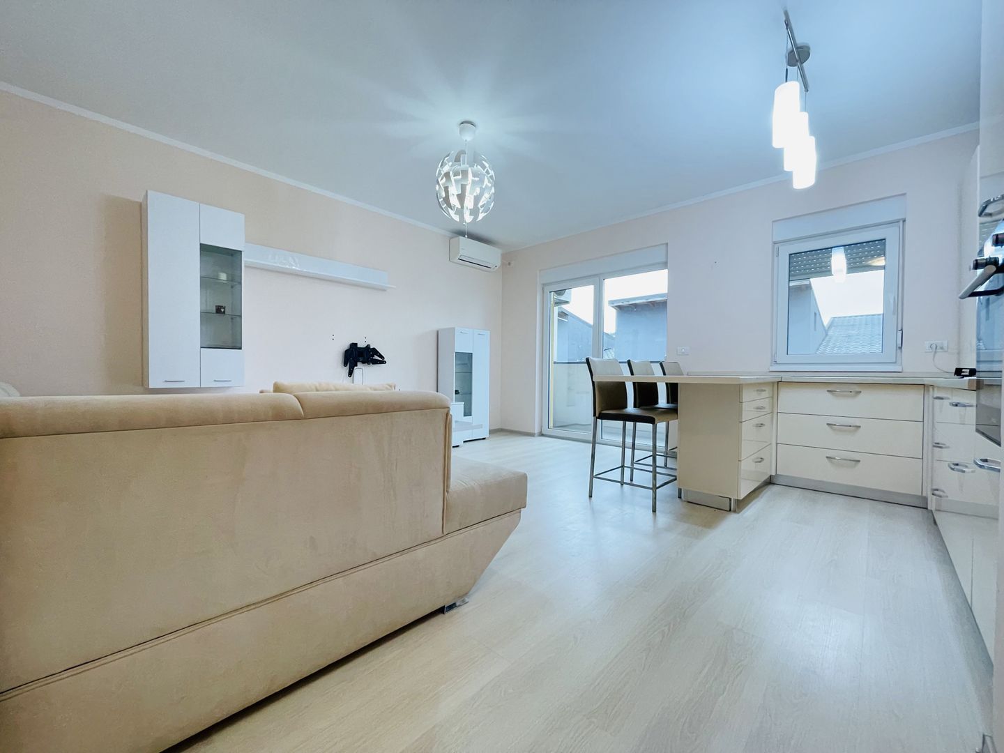 INCHIRIAT - Dumbravita 2 camere, 53 mp | Practic&Frumos | 2 locuri parcare - Poză 3