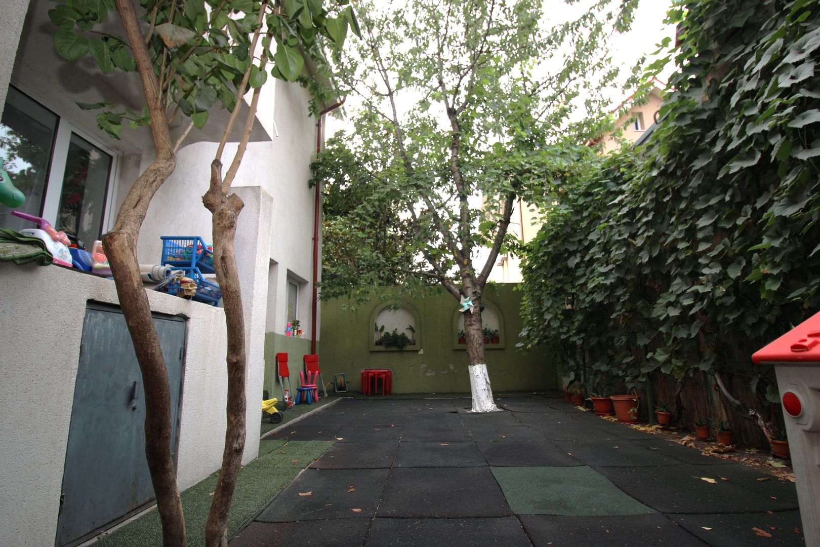 Casa de vanzare P+1+M Drumul Taberei Bucuresti - Poză 4