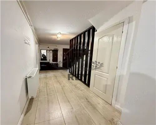 Apartament 4 camere | Valea Aurie, Sibiu – mobilat și utilat, loc de parcare - Poză 4