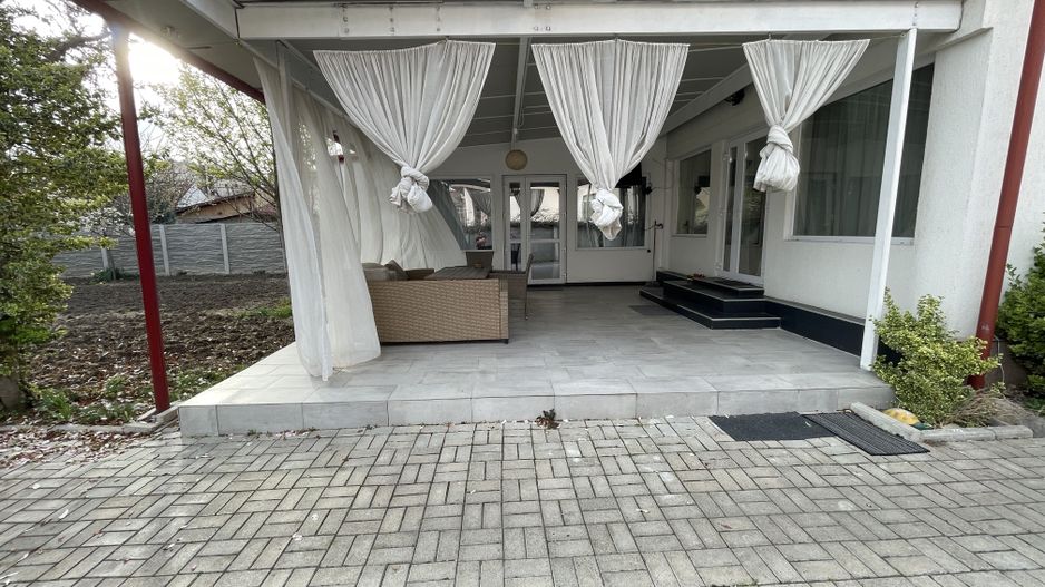 Casa de vanzare in zona Lipovei - Poză 13