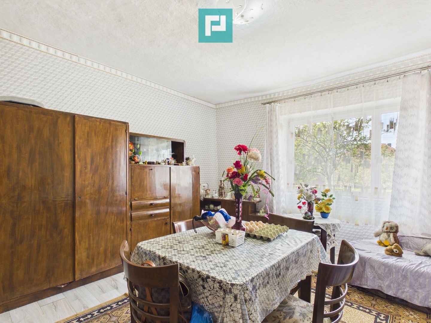 Casă cu 3 camere și 1047 mp în Peregu Mic - Poză 16