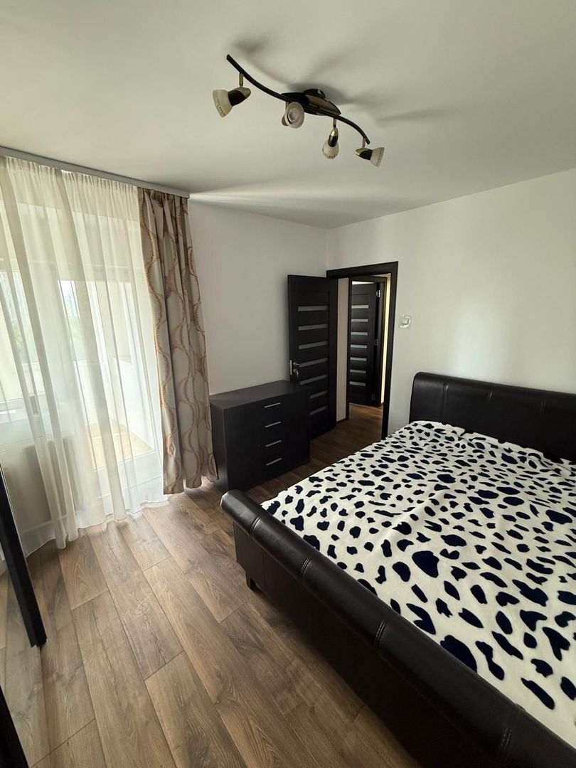 Apartament 3 camere renovat, mobiliat si utilat, zona 13 Septembrie Pet Friendly - Poză 2