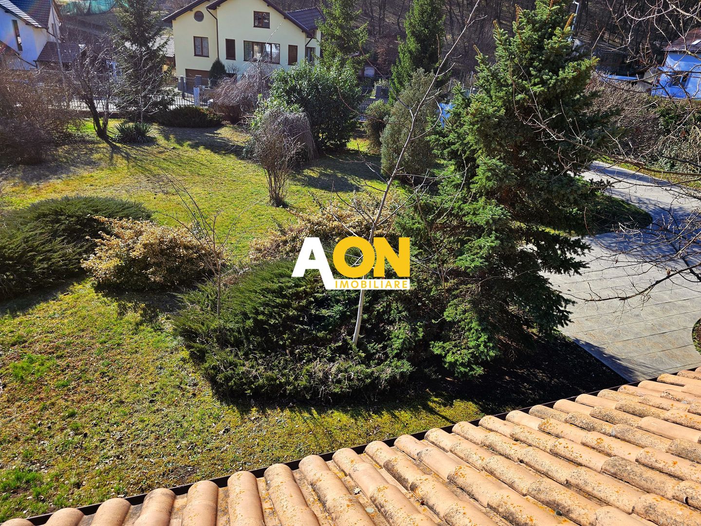 Casa 6 camere, mobilata, utilata, 1700 mp teren, langa padure - Poză 23