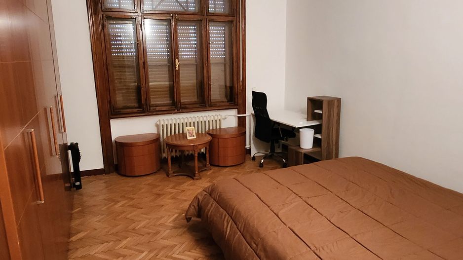 Apartament deosebit cu 3 camere în zona P-ta Victoriei - Poză 6