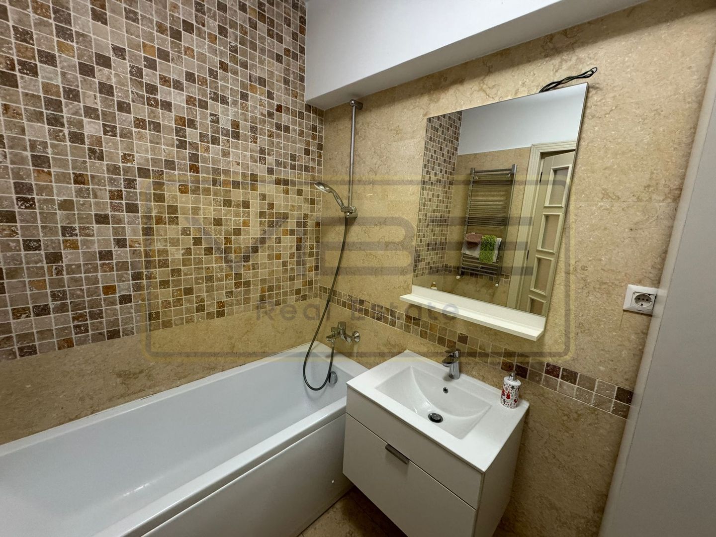 Apartament 2 camere open-space Royal Town Copou - Poză 14