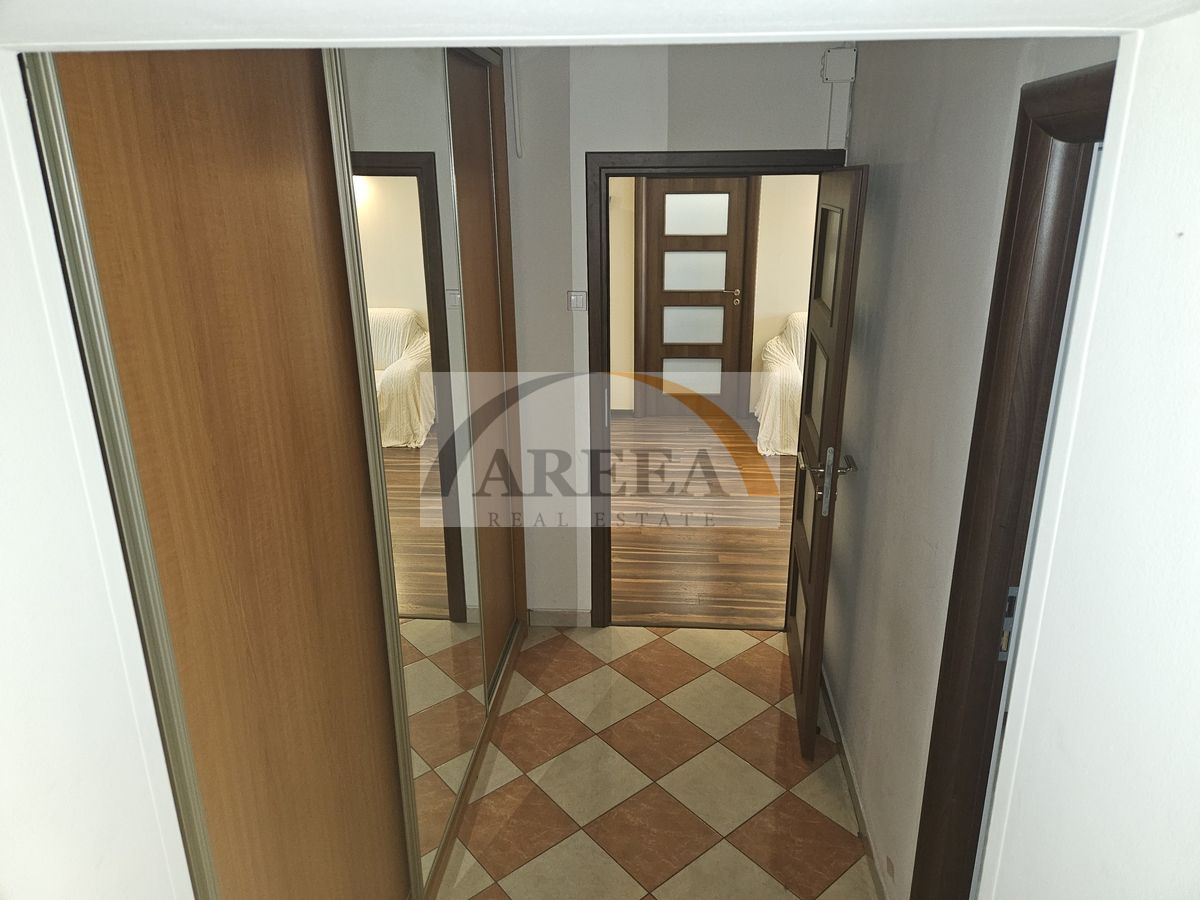 De vanzare - elegant, renovat complet - 3 camere la Calea Vacaresti - Poză 5