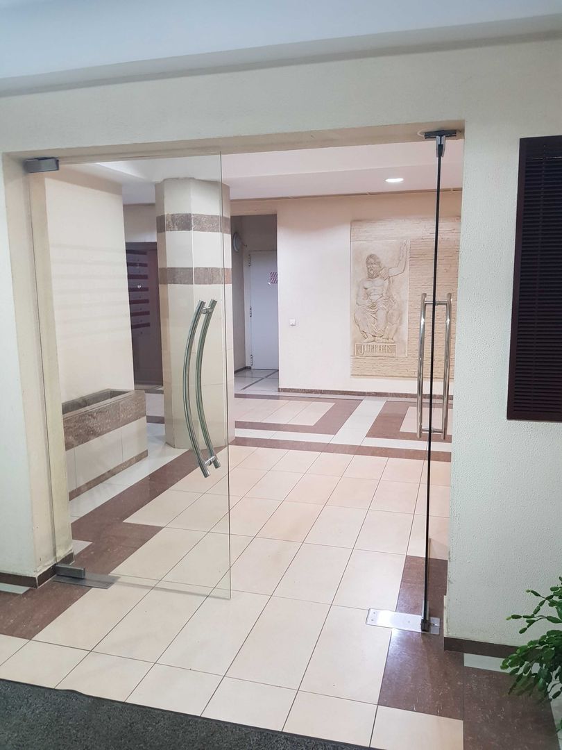 apartament 3  camere decomandat in Complex Jupiter , Bucuresti - Poză 4