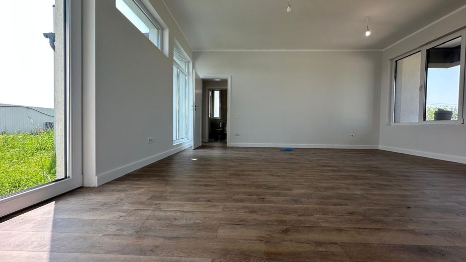 Birou Vanzari/COMISION 0% - Individuale Parter/ 400 mp Teren - Poză 2