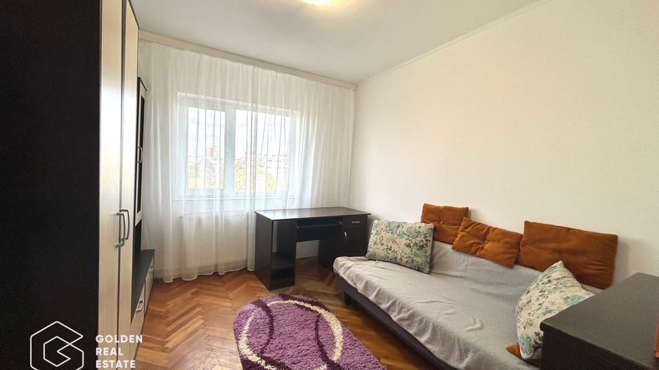 Apartament cu 3 camere, etaj 3, zona 300 Micalaca - Poză 8