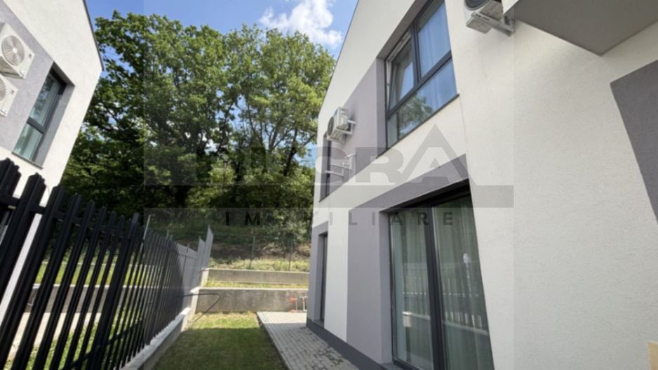 Duplex modern de 4 camere, 125 mp, curte, parcare, zona Auchan Iris - Poză 11