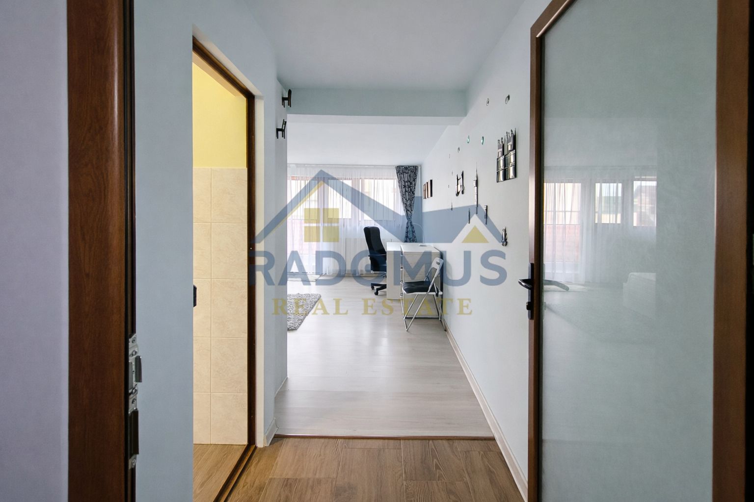 Casă de închiriat  Păulești – Mobilată - Utilata 3 cam - 2 bai -433 mp - Poză 12