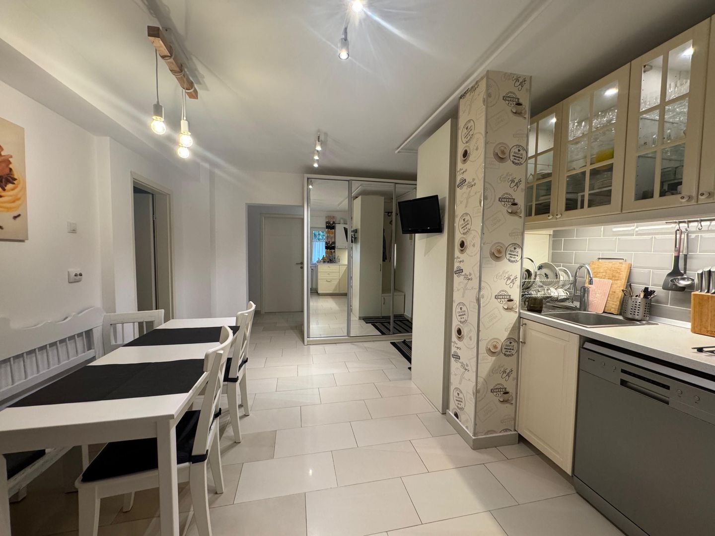 4 camere- DECOMANDAT | AVIATIEI - Poză 14