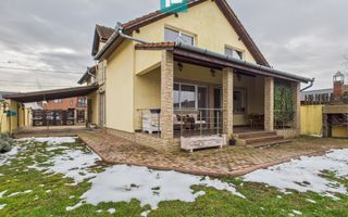 Vilă elegantă cu etaj în Zădăreni - Poză 24