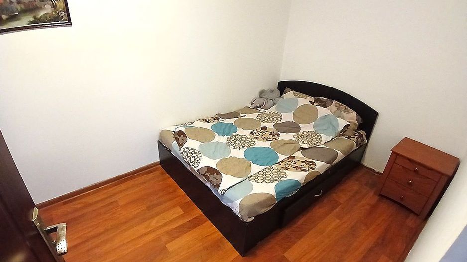 Apartament 2 camere Tecuci etaj 1 – zonă centrală - Poză 2