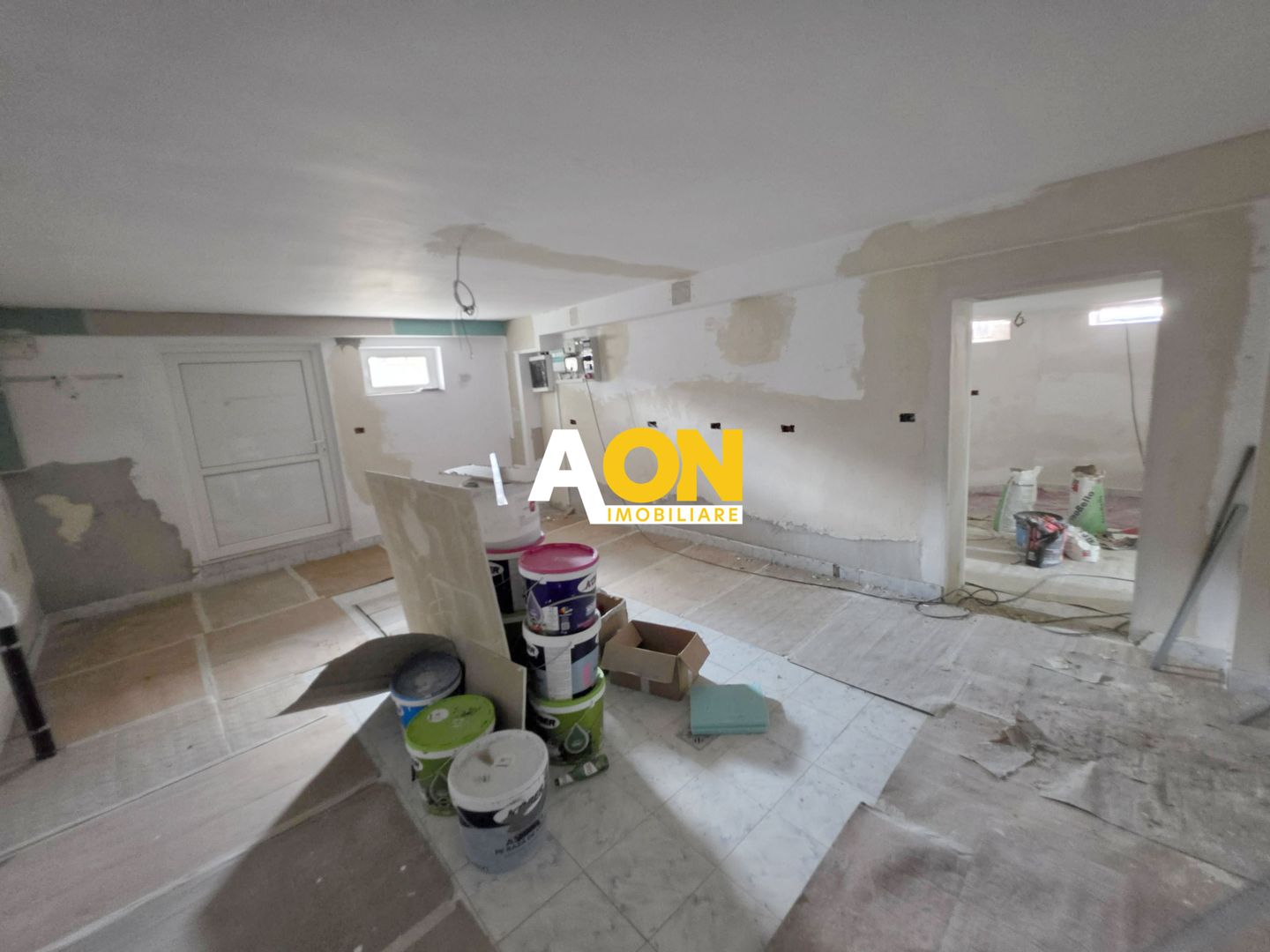 Apartament tip duplex, D+P, 5 camere, la cheie, 450 mp teren, Barabant - Poză 22