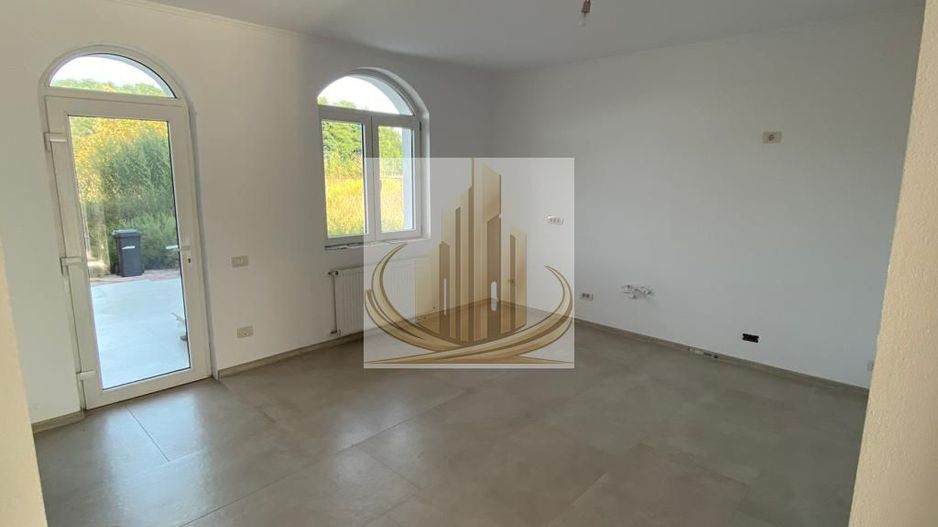 Casă 5 camere, 2 niveluri, intrări și utilități separate – Șag - Poză 8