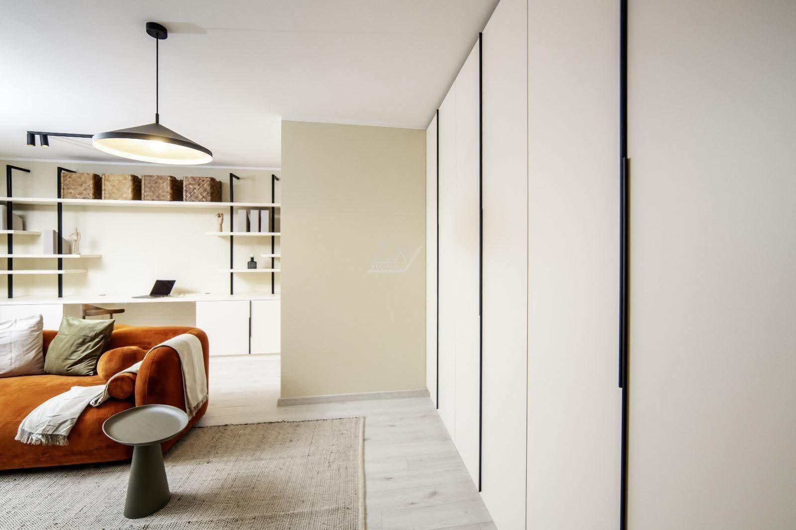 Mobilat si utilat. Loc parcare. - Poză 2