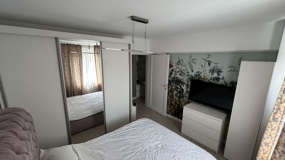 APARTAMENT RENOVAT COMPLET MOBILAT SI UTILAT  ZONA DOROBANTI - Poză 2