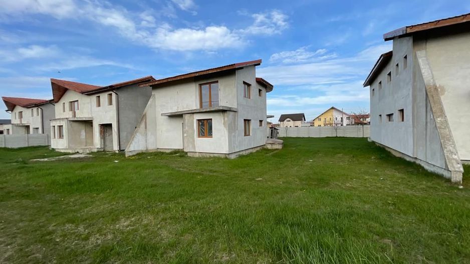 Casă individuală cu 5 camere în Vladimirescu - Poză 13