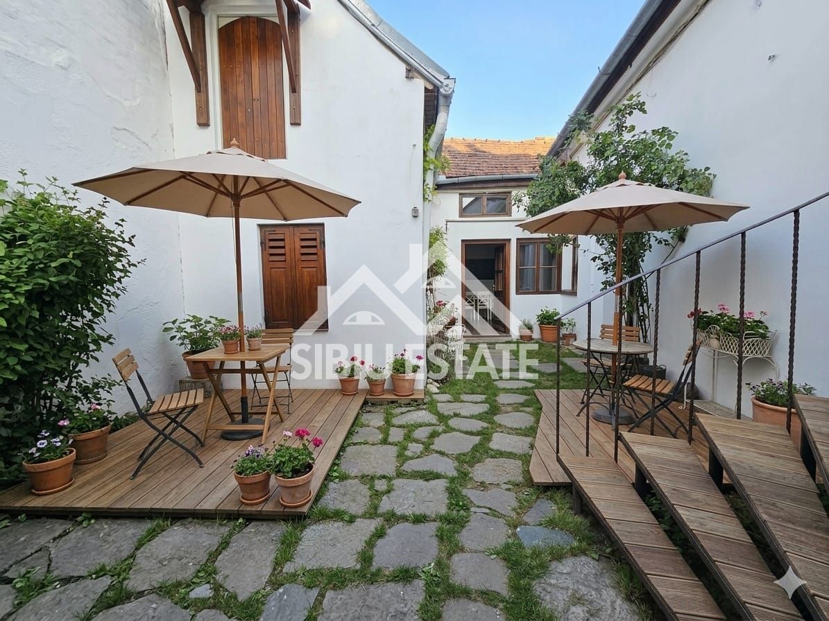 Imobil zona ultracentrala pretabil restaurant  schimbare destinatie - Poză 1