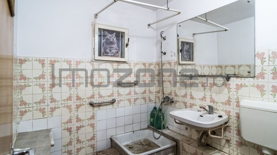 1 Mai nr. 29, 3 camere, 4/10, bloc stradal, c-tie 1980, bucatarie mare, 2 bai - Poză 8