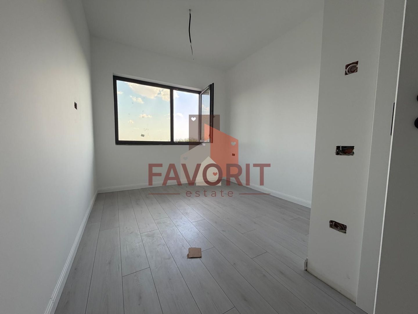 3 camere | 83 mp | Gradina proprie 50 mp | Bloc nou | dressing | 2 bai - Poză 6