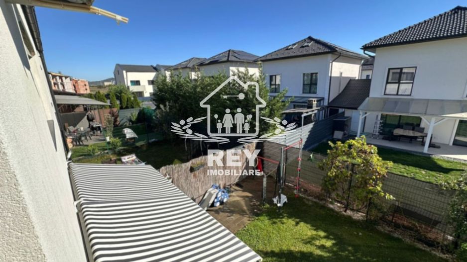 Triplex de vânzare în Șelimbăr 5 camere zona Triajului 3dorm-3băi-3P - Poză 2