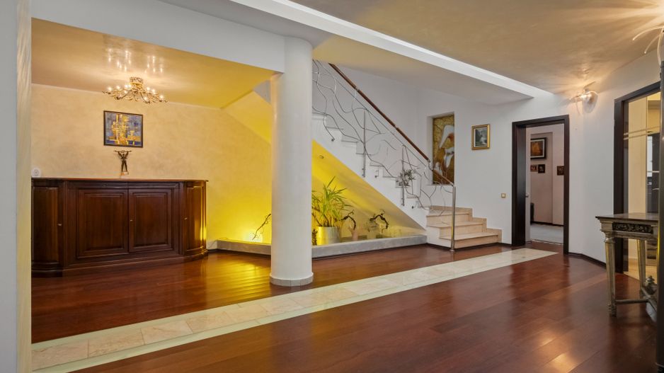 VILA ELEGANTA 5 CAMERE CU CURTE SI TERASA || EROU IANCU NICOLAE- PIPERA - Poză 5