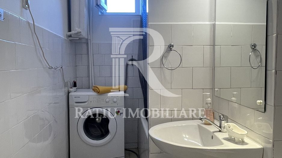 Apartament cu 3 camere | Central | Vedere panoramică | Oradea - Poză 8