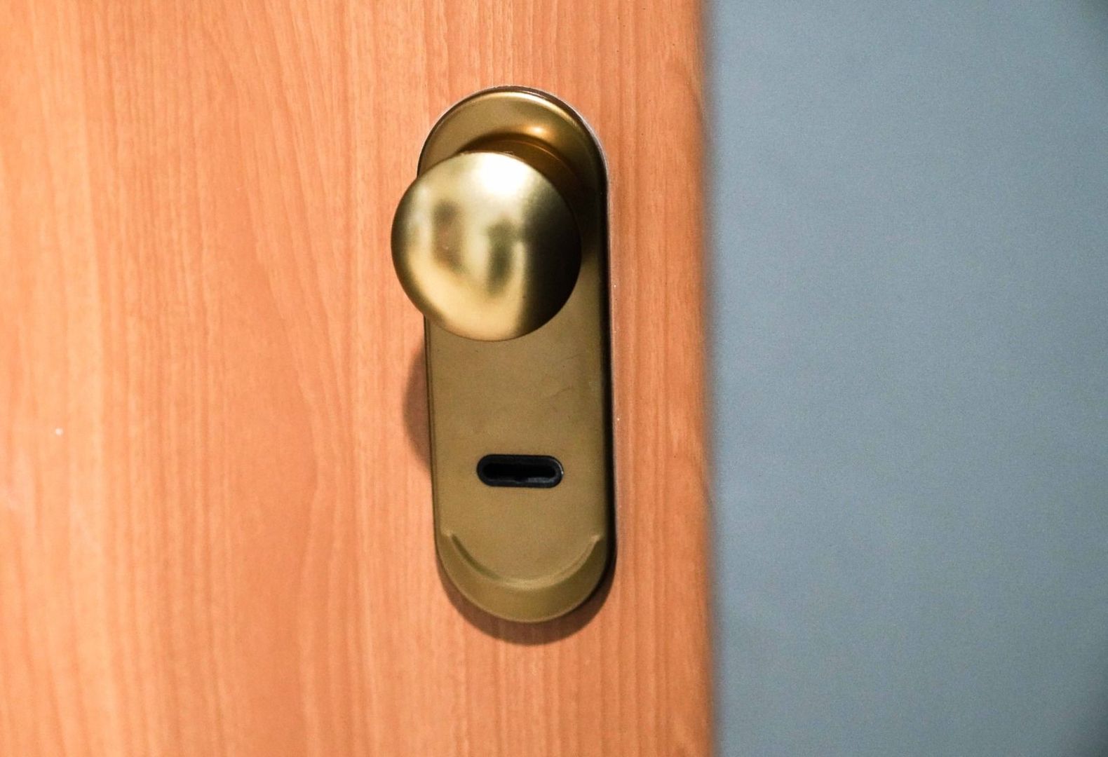 𝗔𝗽𝗮𝗿𝘁𝗮𝗺𝗲𝗻𝘁 𝗶𝗻 𝗥𝗲𝘀𝗶𝘁𝗮 _𝗕𝗟𝗢𝗖 𝗡𝗢𝗨 _𝗠𝗢𝗕𝗜𝗟𝗔𝗧_ - Poză 18