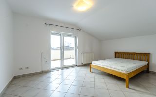 Casă situată pe strada Constituției, Aradul Nou - Poză 11