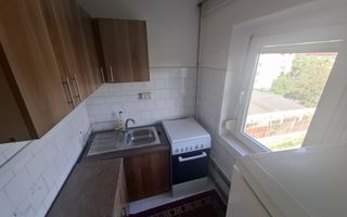 Aradului, garsoniera cu centrala proprie, langa restaurant Tinecz - Poză 11