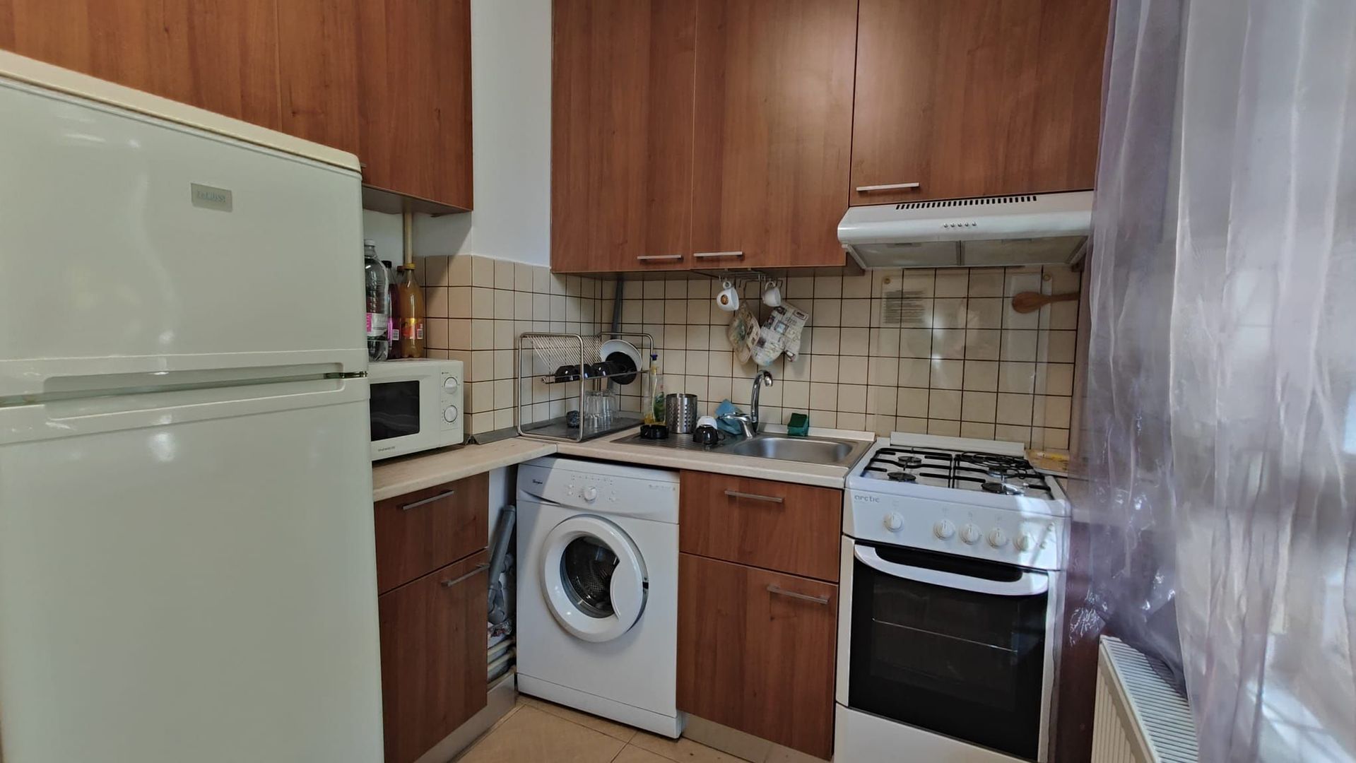 Floreasca – 2 camere decomandat, centrală proprie, balcon - Poză 14